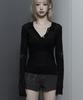 ETRE AU SOMMET Rib Collar Tattoo Long Sleeve Top (Black)