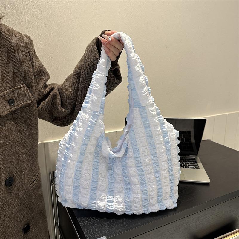 Personalized Pleated Bubble Women's Bag 2024 New Street Style Handbag Casual Large Capacity Single Shoulder Underarm Cloud Bag