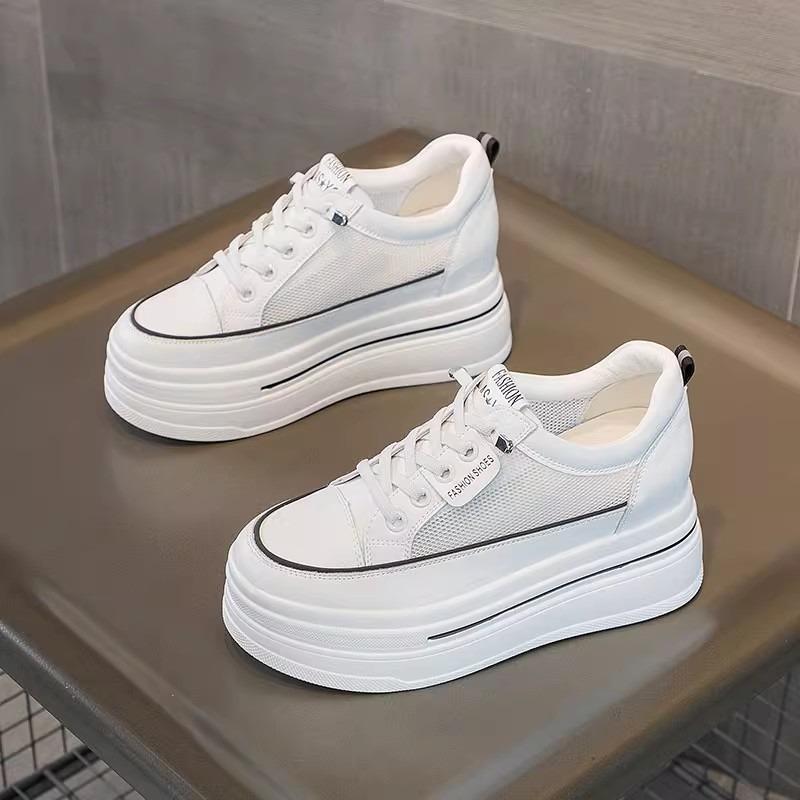 

Small inner height increase small white shoes women s new versatile soft leather lightweight thick-soled sports and leisure shoes 39