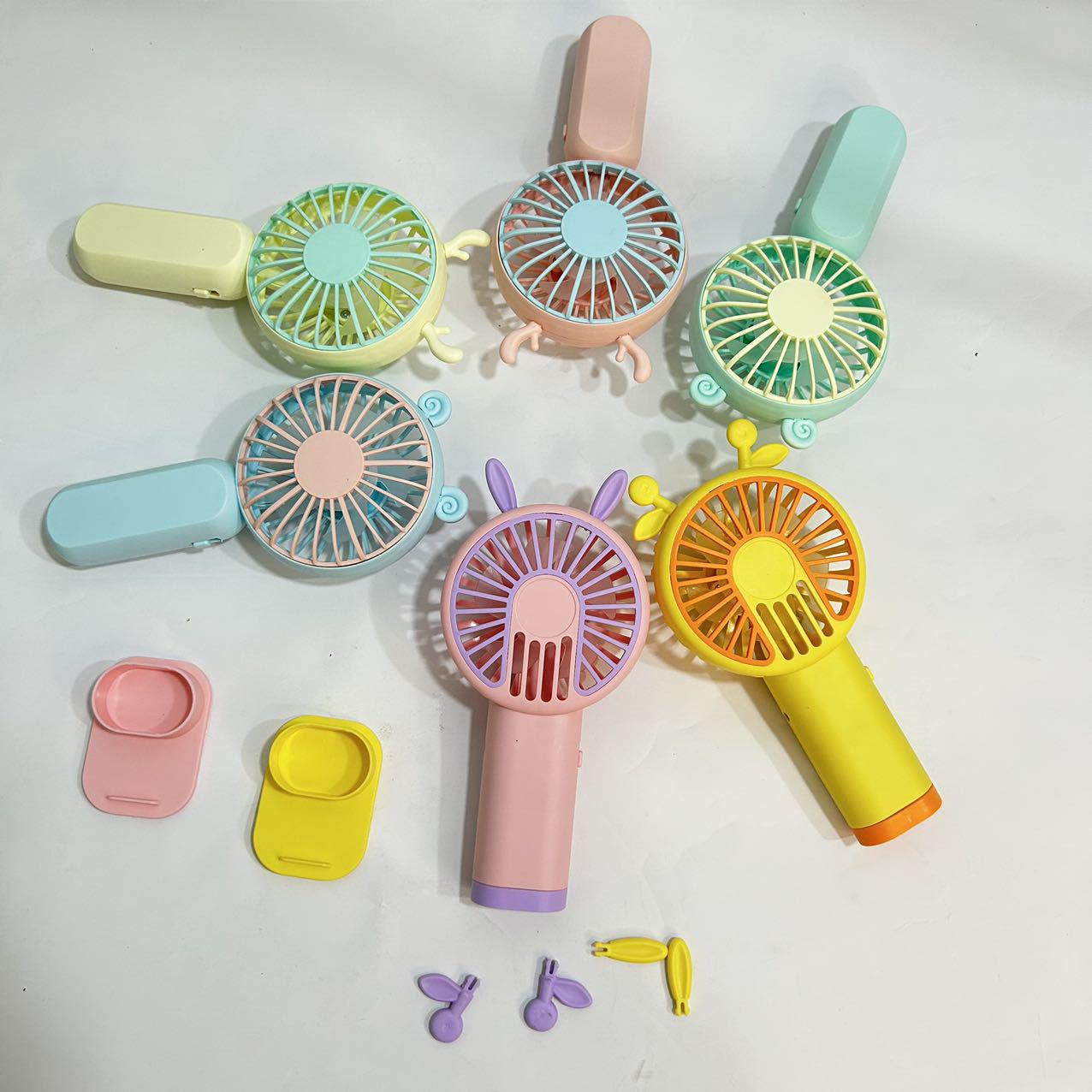 

Portable USB Mini Electric Fan: Retractable, Foldable Small Desk Fan for Office, Desktop, and Bedroom. Mini Fan