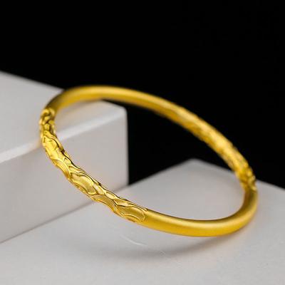 GuldFärgad Xiangyun Armband Dam Rund Pinne Armband Frostat Fint Stil Armband