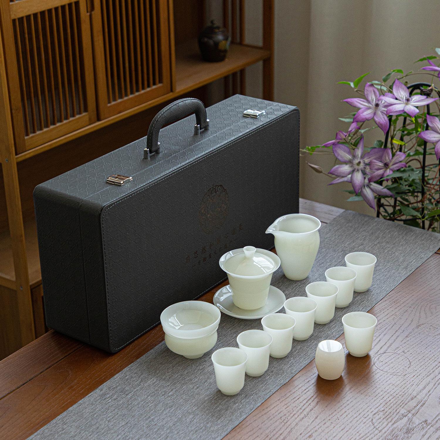 

Высококлассный фарфоровый чайный сервиз из нефрита ледяного сорта, подарочная коробка высокого класса, подарки для клиентов, бизнес-компаний, винных магазинов, подарки