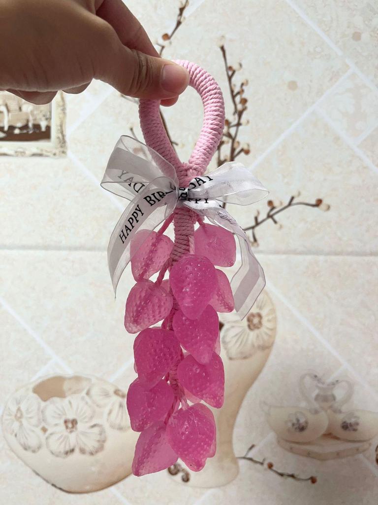 Sapone Profumato da Appendere Uva e Fragola Cristallo con Aroma di Olio Essenziale Rosa.