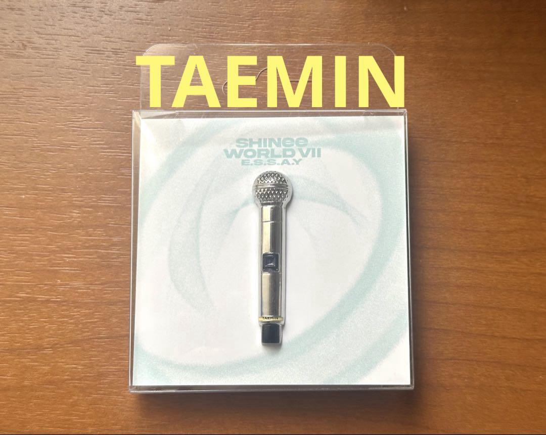 

[USED] SHINee Microphone Pin Badge Taemin Seoul Concert