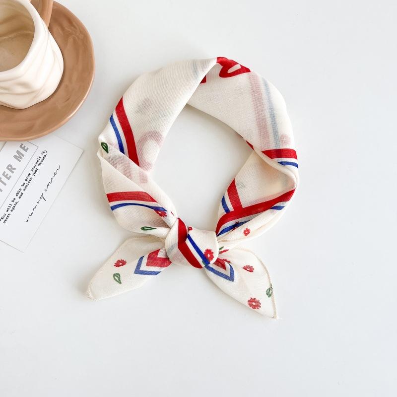 Polka dot silk scarf women's spring and summer new Korean ins versatile neck protection scarf fashion headscarf square scarf silk scarf