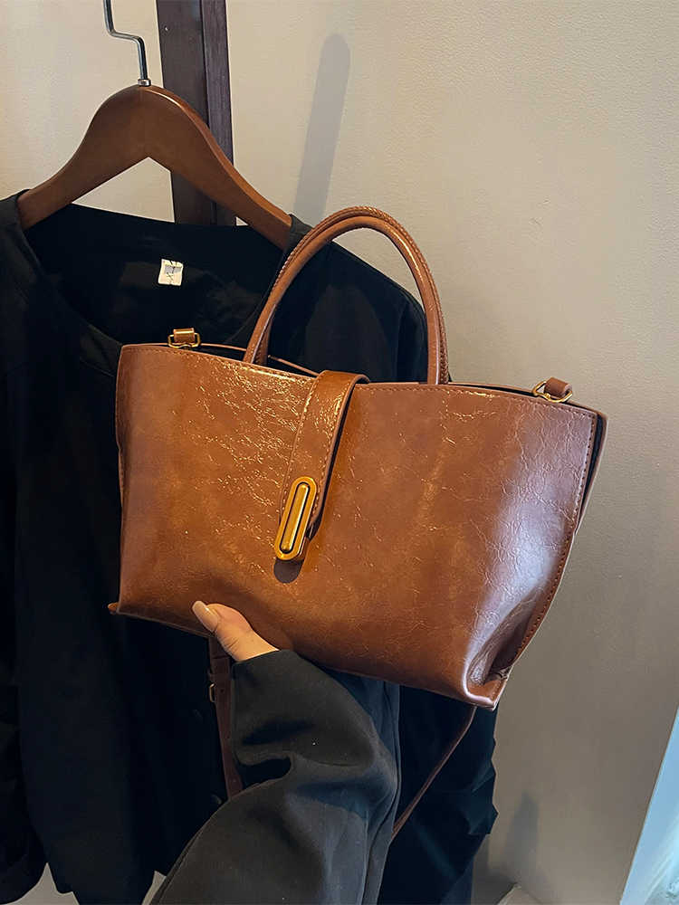 High-grade PU Leather Tote Bag For Women's 2025 Autumn Winter New Single Shoulder Bags Retro Versatile Solid Color Handbag