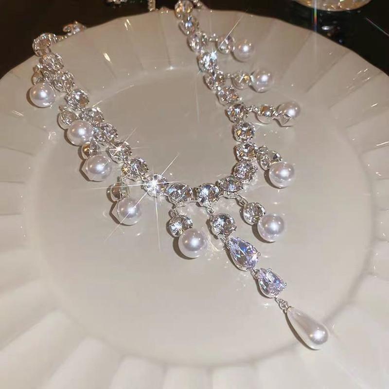 New Pearl Fringe Necklace Women Choker Collarbone Chain Luxury Minimalist Accessories