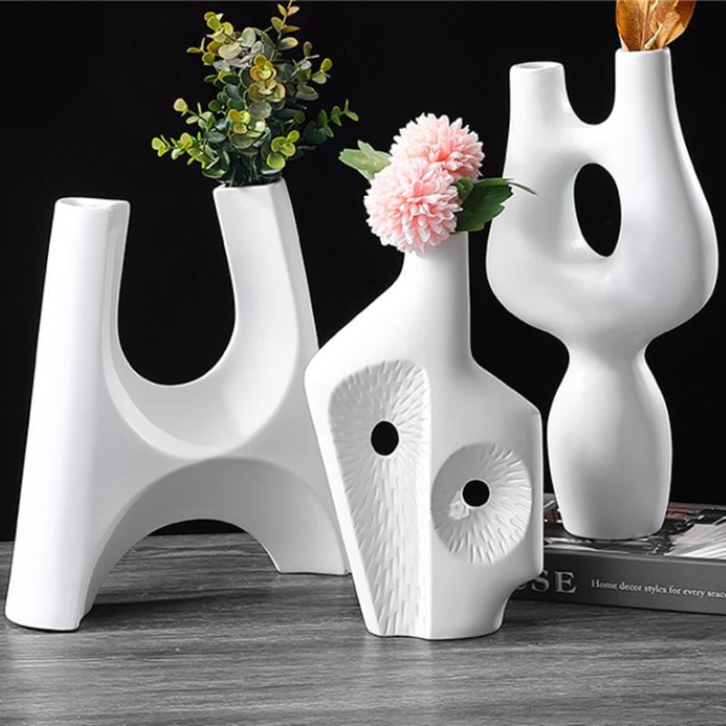 Abstract Art Geometric Ceramic Vase, Black and White Irregular Flower Ware, Living Room, Office, Hall Countertop Decoration