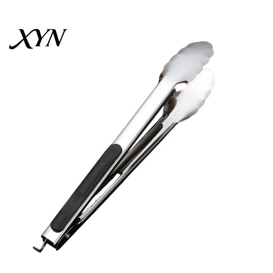 Rust-resistant Kitchen Tongs with Anti-Slip Handle And Silicone Scalloped Edges, Stainless Steel Heavy Duty Locking Food Clips for Grilling BBQ Salad,