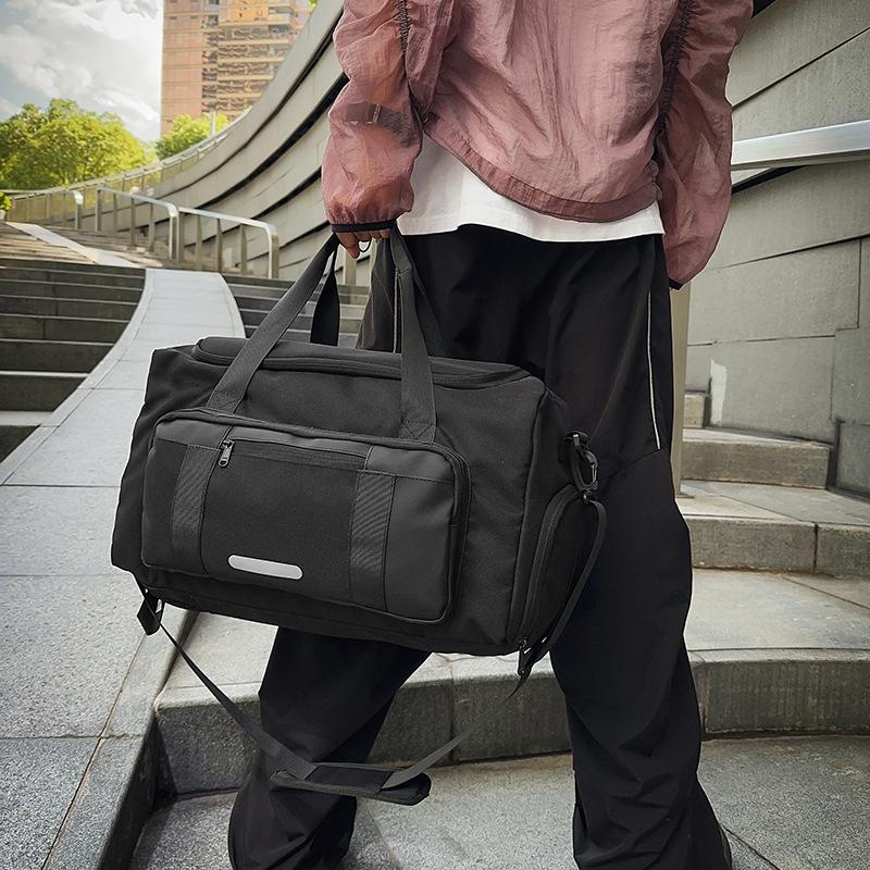 Fashionable Casual Luggage Bag for Business Trip Multi-functional Large Capacity Shoe Bin Hand-heat Travel Bag Dry and Wet Separation Fitness Bag