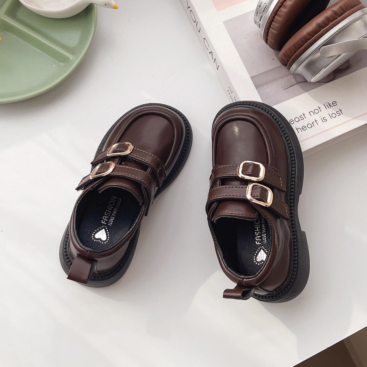 

Girls shoes children s princess small leather shoes 2025 spring and autumn new girls British black single shoes loafers 26-30 yards FCL shot 50 pairs темно-коричневого