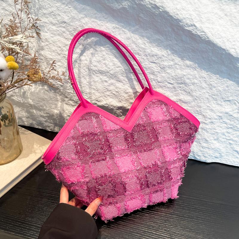 Bag Women's Light Luxury New Ins Trendy Fashion Plaid Shoulder Bag Casual Versatile Hand Carry Tote Bag