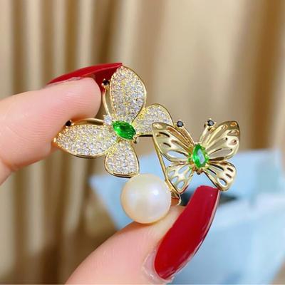 Trendy Butterfly Green Crystal Brooches Elegant Pearl Little Insect Brooch Pin for Women Girl Clothing Accessories Jewellry Gift