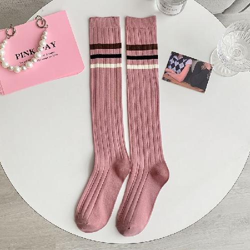 

Hot Search Pink Wide Striped Calf Socks Skinny Legs Long StackedSweet Girl Commuter Women s Socks Stockings One Size белый