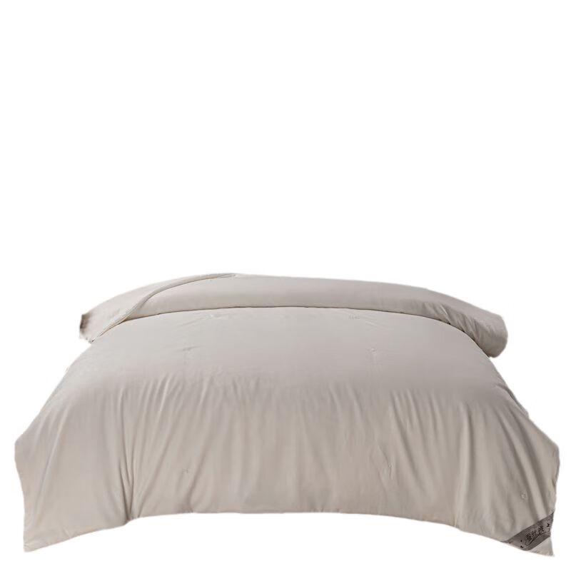 

Plover Jacquard Four Seasons Silk Quilt