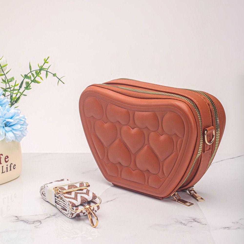 

Waterproof Heart Shape Shoulder Bag Large Capacity Travel Makeup Handbag Gym