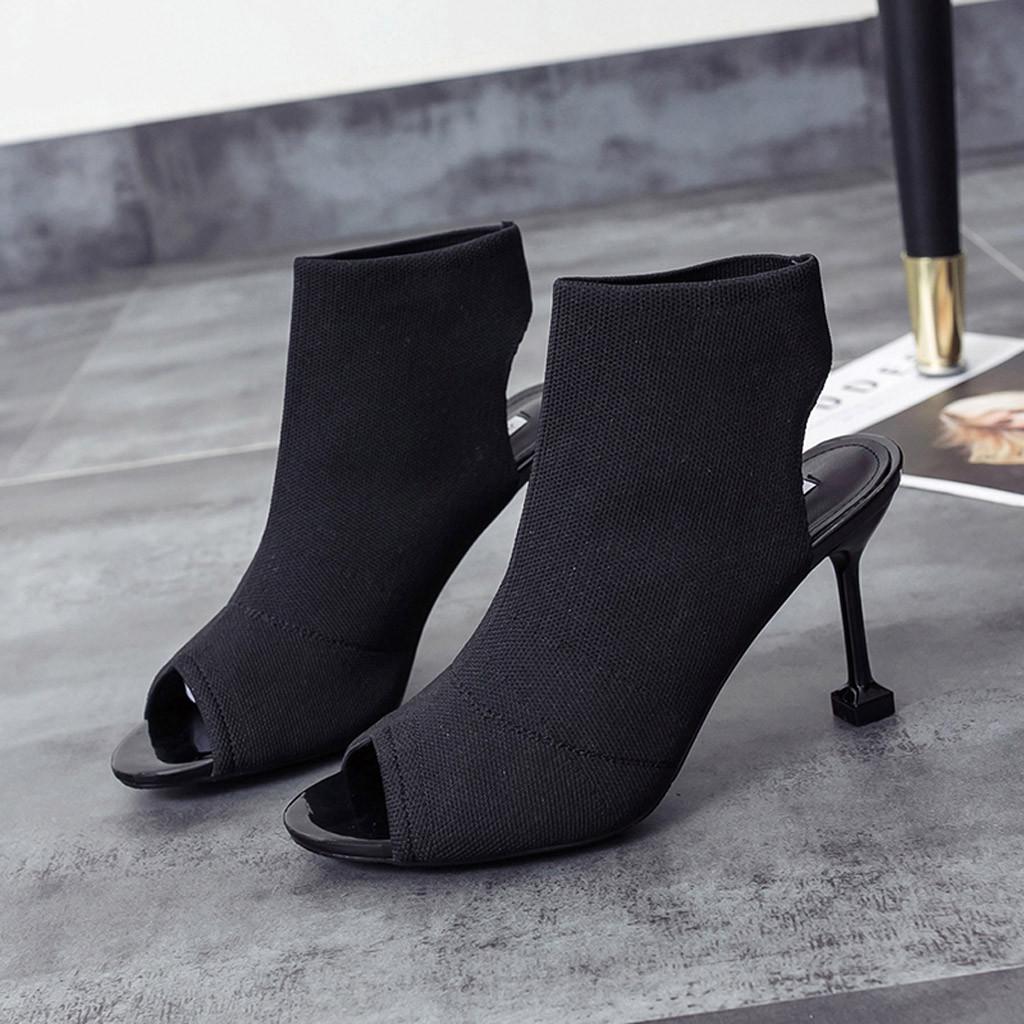 Botín destalonado Redin en piel troquelada de color negro | GADEA Zapatos  de mujer online
