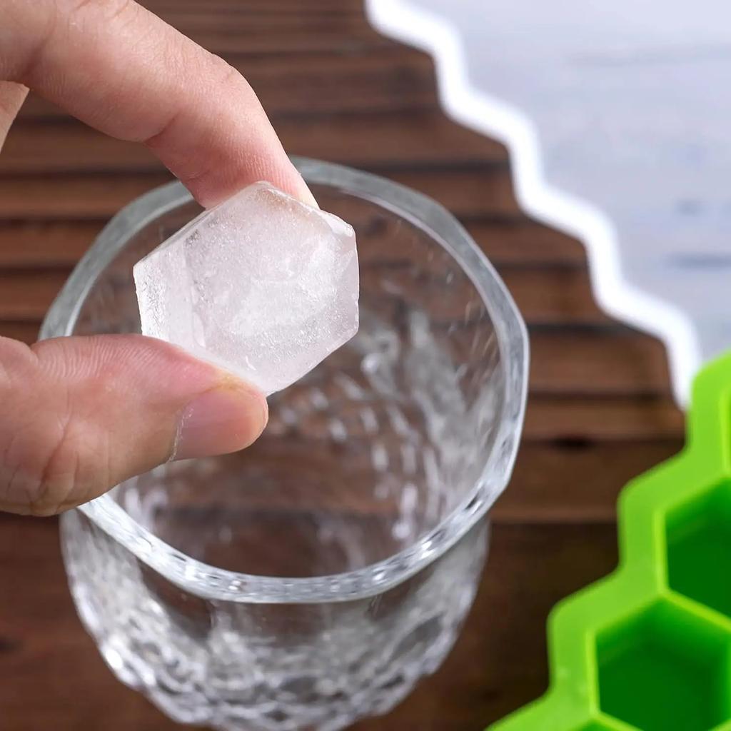 1/2/3/5Pcs Large Capacity Ice Tray Silicone Molds Honeycomb Ice Cube Molds For Chilled Drinks Whiskey Cocktails Food