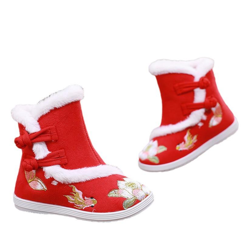Embroidered Girls' Hanfu Winter Boots: Velvet-Lined Chinese Style New Year Shoes
