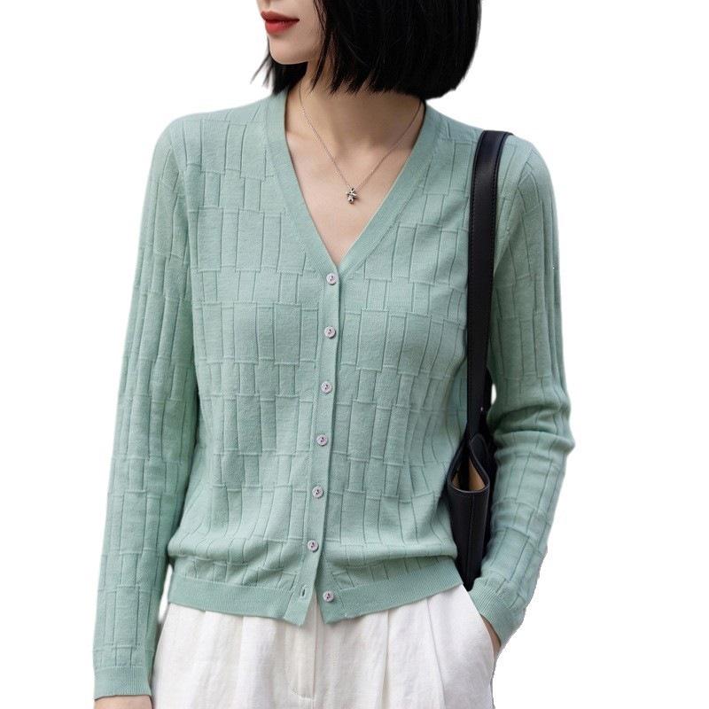 Spring/Autumn Korean V-neck Bamboo Texture Cardigan: Women's Long Sleeve Versatile Jacket