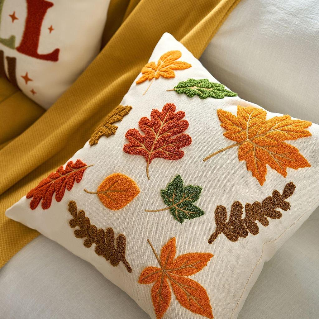 Autumn Maple Leaf Pumpkin Pillowcase for Thanksgiving & Halloween Decor