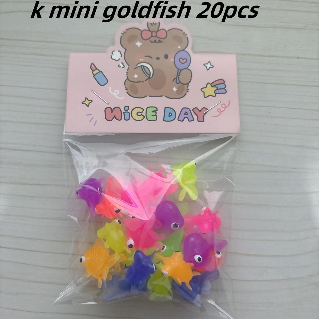 10db/készlet Gyerek puha gumi aranyhal baba fürdőjátékok gyerekeknek szimuláció mini aranyhal vízi totyogó vidám strand ajándékok