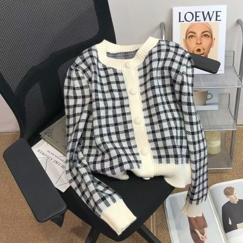 Color Matching Plaid Knitted Cardigan Women's Autumn and Winter Gentle Top Lazy Outside with Short Sweater Jacket Tide