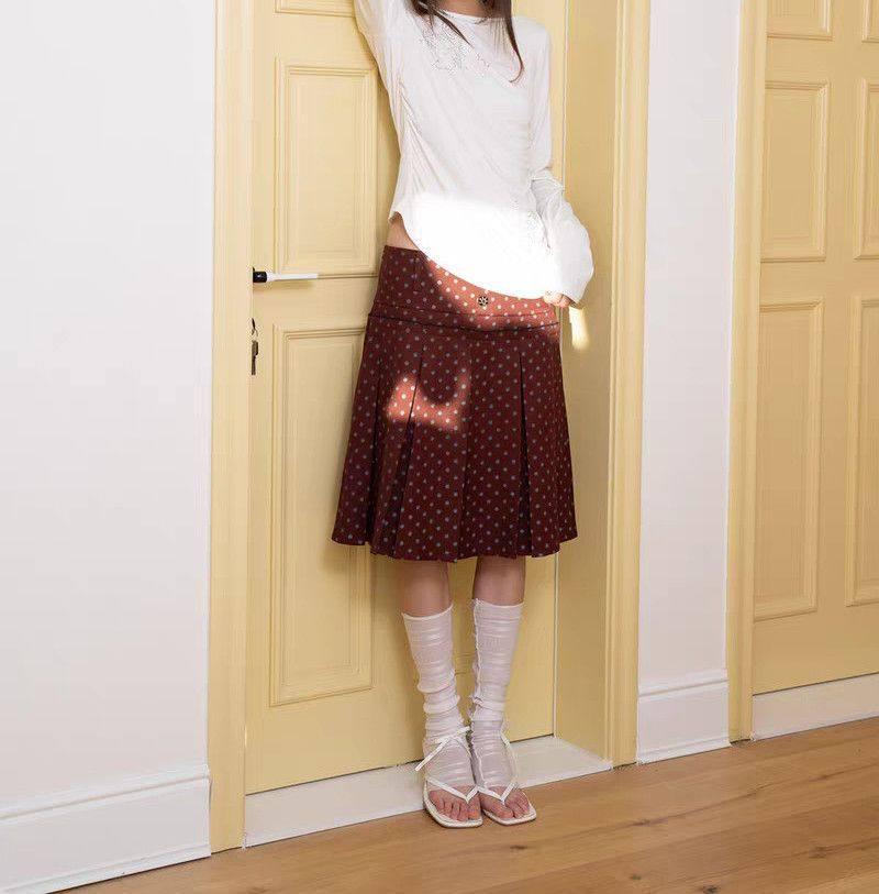 Jupe Midi Plissée à Pois Rouges Vintage: Design unique en ligne A à l'esthétique littéraire