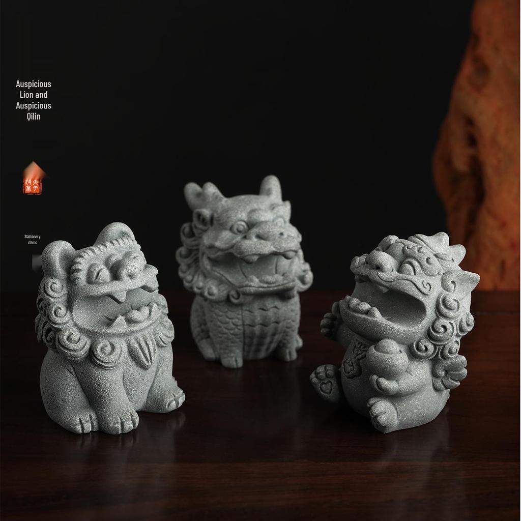 Qilin Green Sandstone Lion Statue Pen Holder Creative Desk Ornament