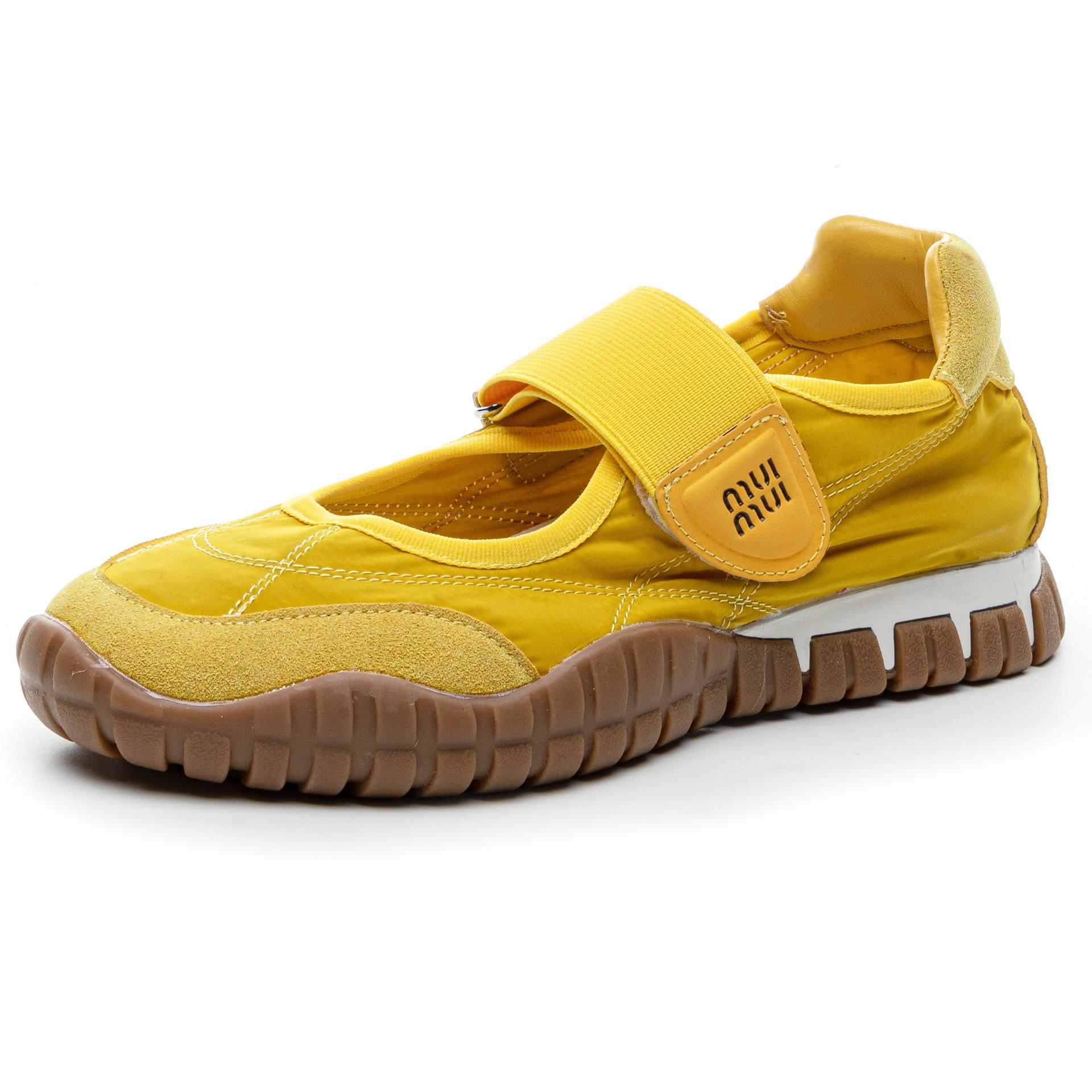 

Шкіряні туфлі Мері Джейн на платформі серії miu для повсякденного носіння весна 2025 нові з круглим носком на липучці спортивно-повсякденні жіночі 35 жовтий