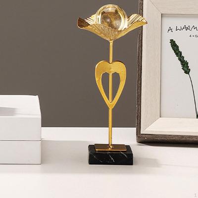 Ball Ornament Figurine Metall Blatt Statue Akzent Hause Schrank Skulptur Desktop Figur für Wohnzimmer