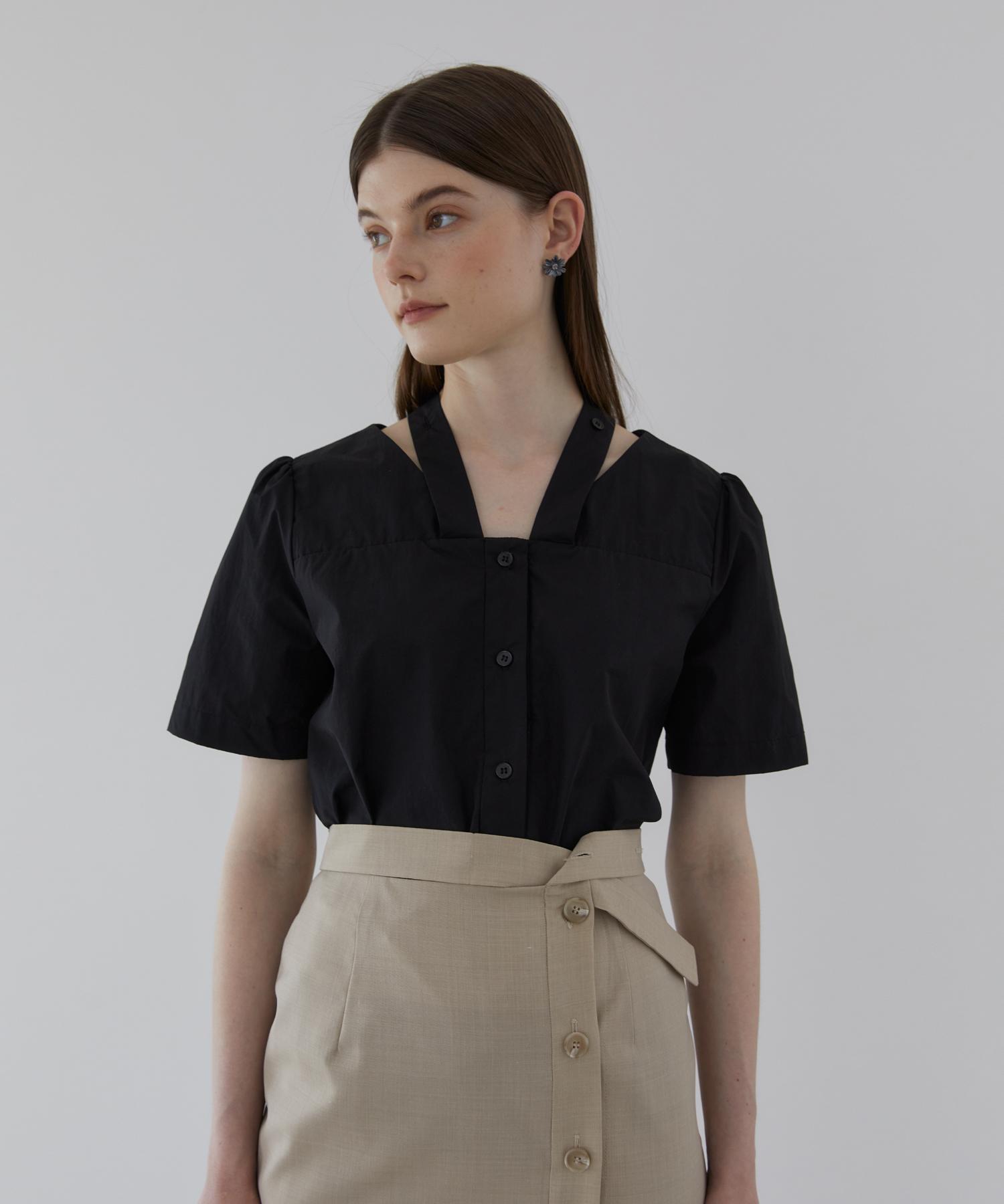 Modern Able Line Point Blouse - Black Free