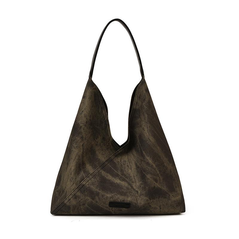 

Stylish and simple soft leather large-capacity tote bag women s new trendy versatile commuter shoulder women s bag чёрный