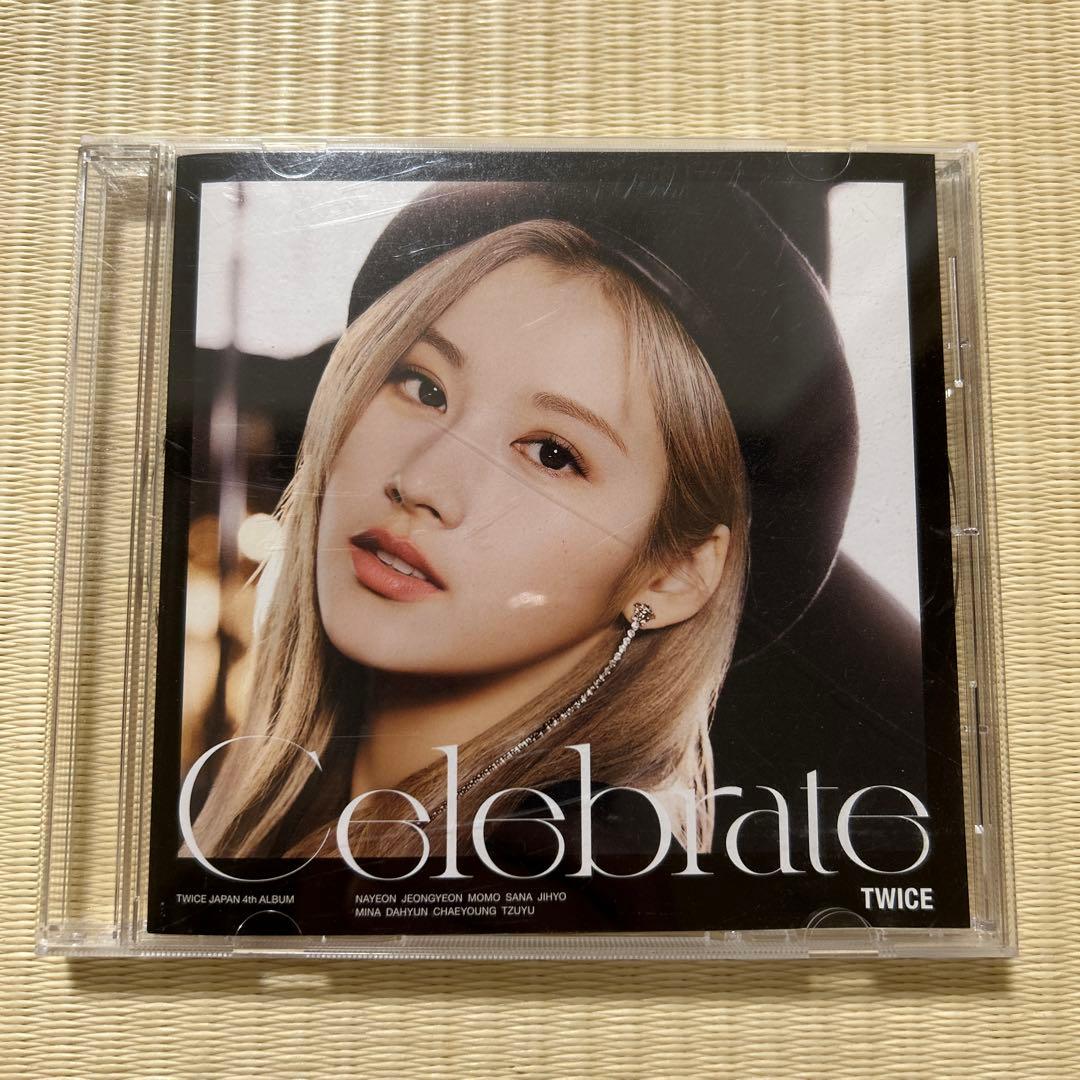 [Б/У] TWICE/Celebrate [Соло-обложка участницы Издание SANA]