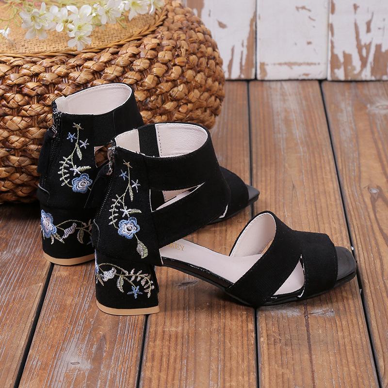 Women's Summer Casual Shoes Embroidered Flowers 2026 Thick High-heeled Sandals Large Size Fashion Sandals Comfortable Women's Shoes