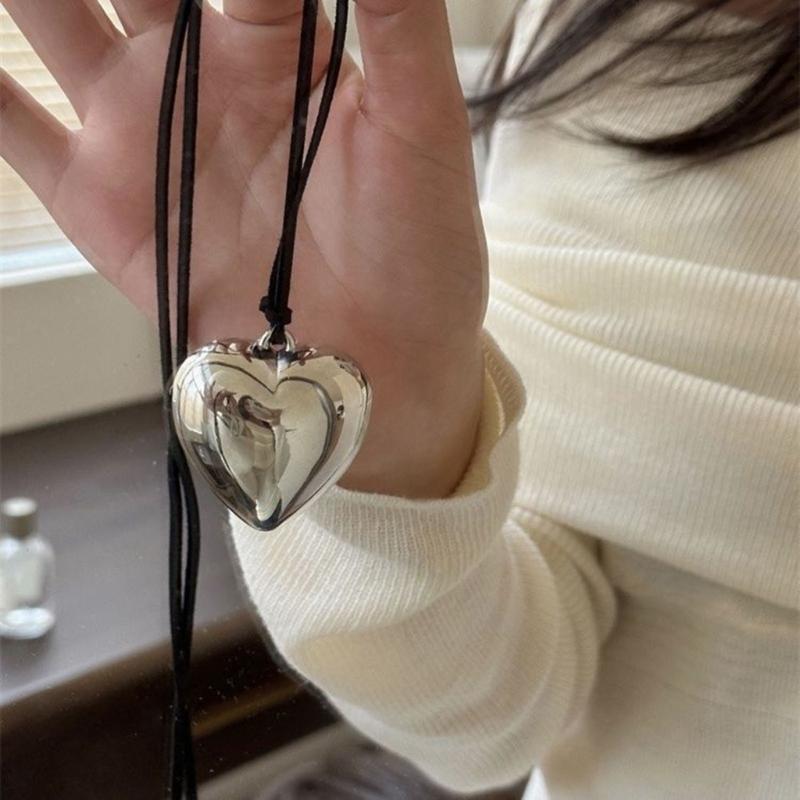 Big Heart Pendant Necklace Adjustable Knotted Lace Choker Neck Tie Chain Jewelry Elegant Clavicle Chain Necklace