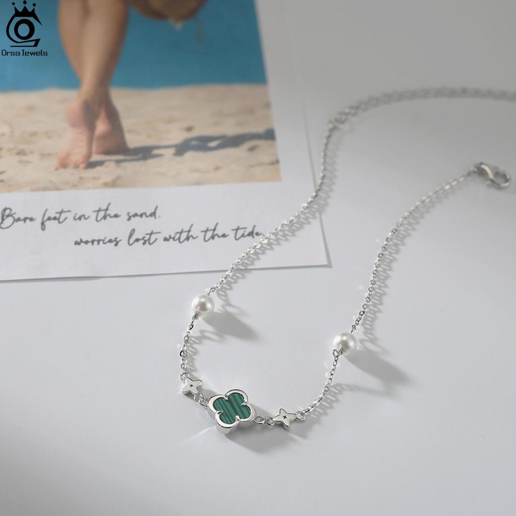 ORSA JEWELS 925 Silver Shell Pearl Strand Anklet and Green Malachite Ornament Four Leaf Clover Design Summer Gift GMA05