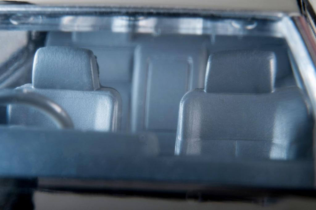 TOMYTEC Tomica Limited Vintage Neo 1/64 Scale LV-N368a Nissan Cedric HT V20 Twin Cam Turbo Gran Turismo Black SV 1990 Model (Finished Model) 337881