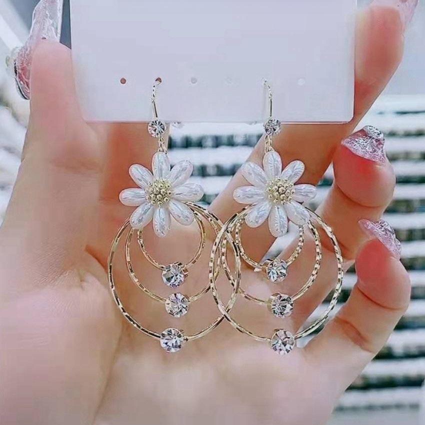 2025 Retro Blume Perle Quaste Ohrringe - Elegante Damen Luxus Hängeohrringe