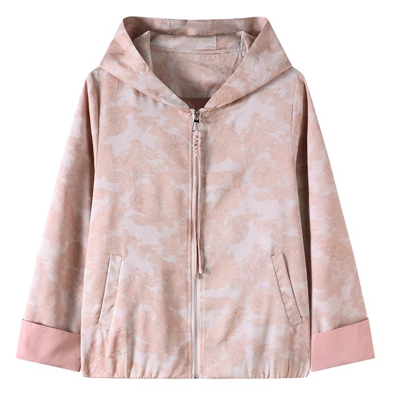 Stylish Windbreaker Jacket for Moms 50+: Elegant Spring/Autumn Outerwear