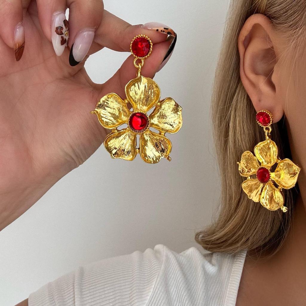 European Vintage Cross-Border Statement Earrings - Elegant, Versatile, High-End Accessories