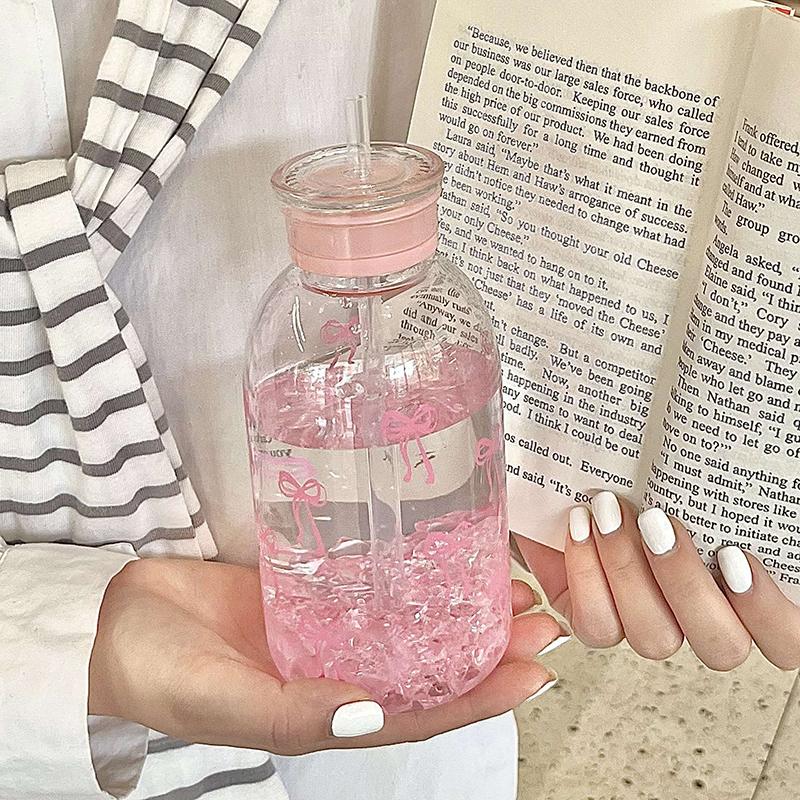 

Бутылка для воды Kawaii, эстетический стакан для льда, кофе, сока, чая, симпатичные пластиковые стаканчики с бантом и крышкой-соломинкой, портативная бутылка для питья розовый