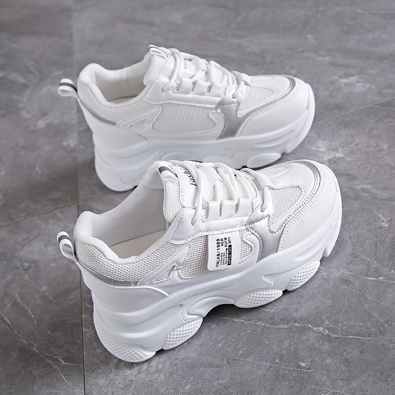 Mesh breathable thick-soled dad shoes women's 2025 new spring and autumn height increase Internet celebrities show feet small leisure sports women's