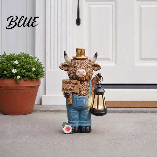 Rustic Garden Decoration Highland Cow Statue with Battery Powered Lantern Small Cattle Figurine Welcome Sign Outdoor Resin Sculpture for Lawn