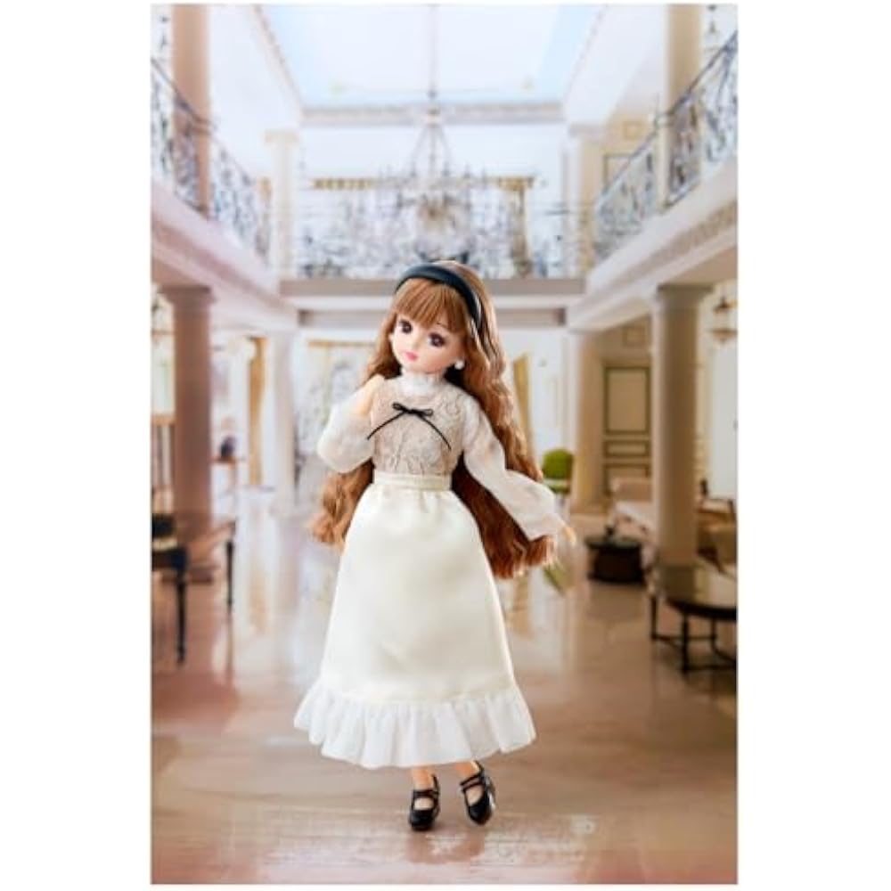 Takara Tomy Licca-chan Doll LD-10 Adult Licca-chan Dress Up Playhouse Toy 3 years and up
