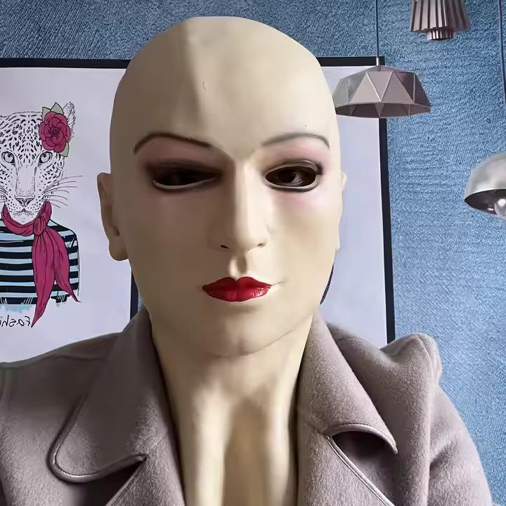 

Красивая женщина латексный головной убор, маска для прямых эфиров One size бежевый