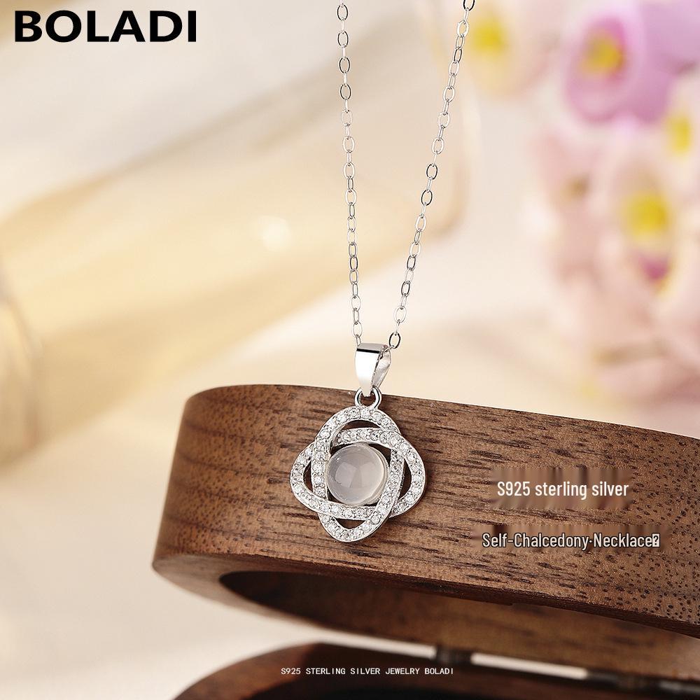 S925 Sterling Silver Icy White Chalcedony Flower Necklace: Women's High-End Summer Luxury Clavicle Chain with Sparkling Diamond
