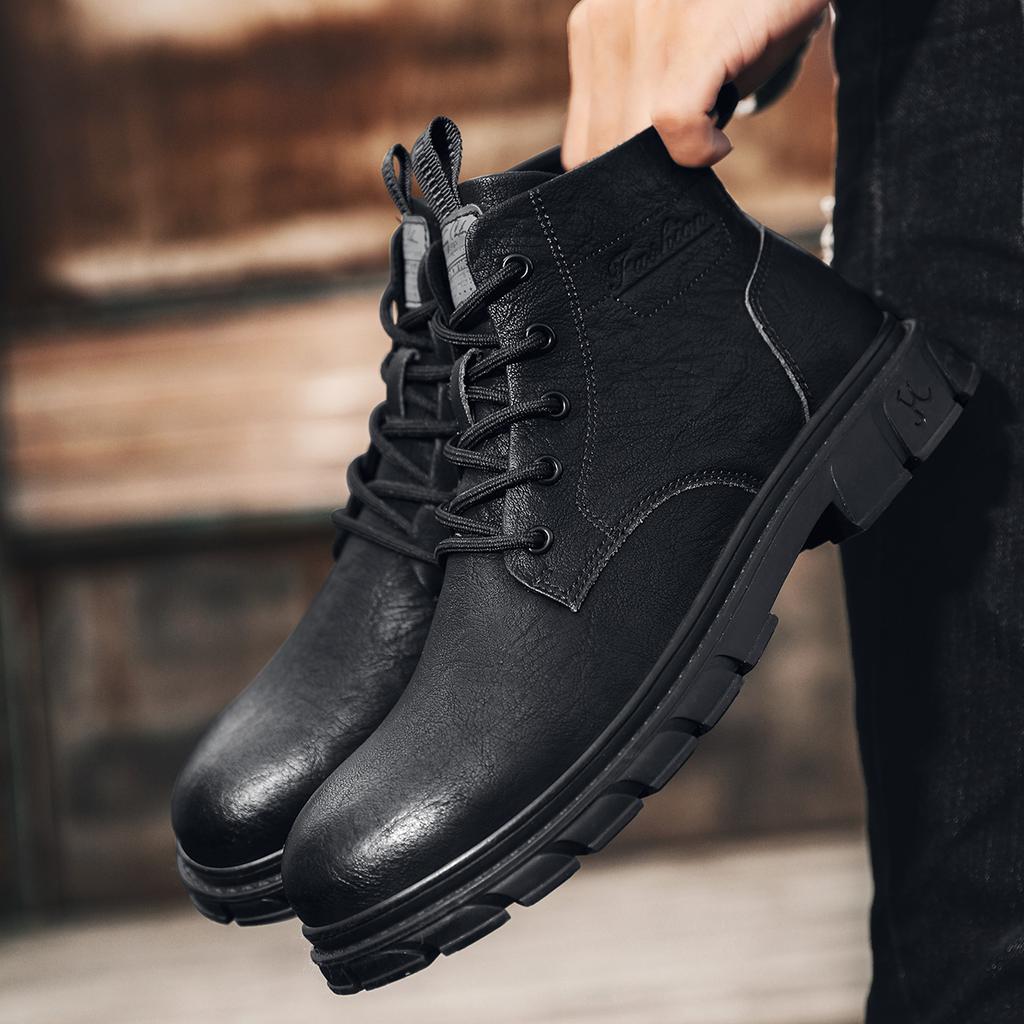 Men Leather Ankle Boots Lace Up Work Boots Durable Non Slip Soles Retro Casual Motorcycle Boots Suitable for Autumn Winter Wear
