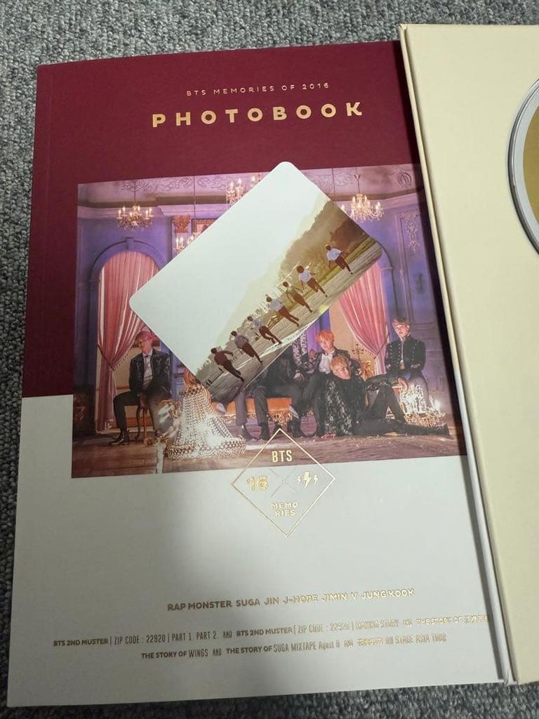 [USED] Excellent condition BTS MEMORIES OF 2016 DVD trading card memories
