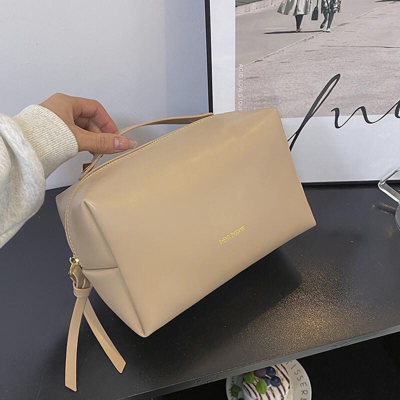 OEING Portable Cosmetic Travel Bag